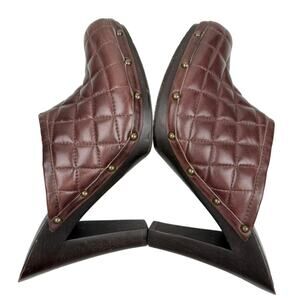 BCBGirls Quilted Brown Leather Clog Heels Y2K Boho Size 6.5 BCBG